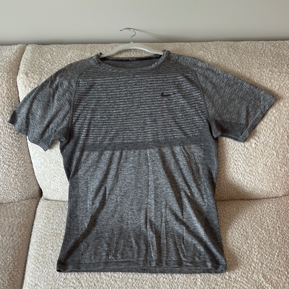 Nike Gray Short Sleeve Tee Casual Comfort